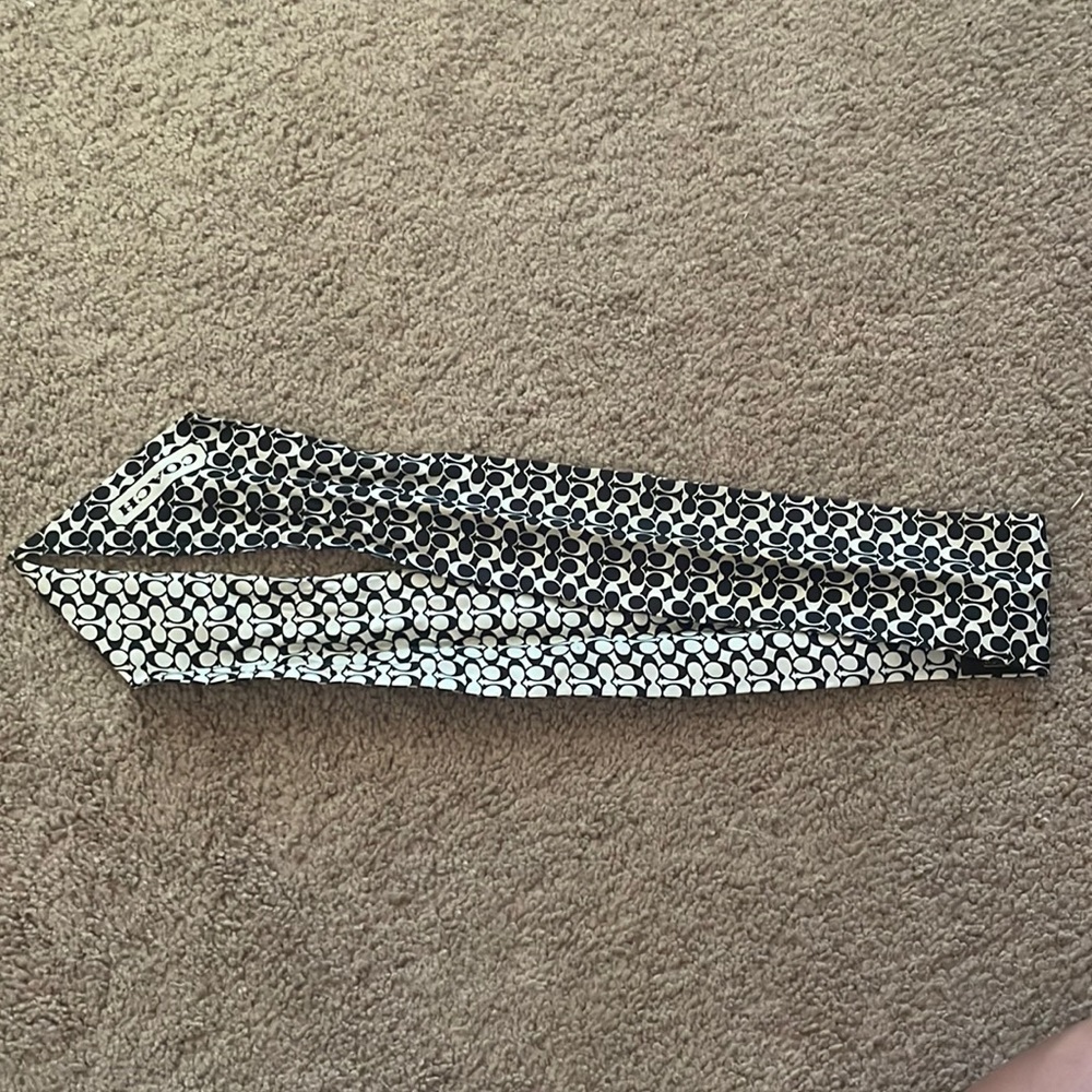 Black & White reversible, signature print Coach scarf.